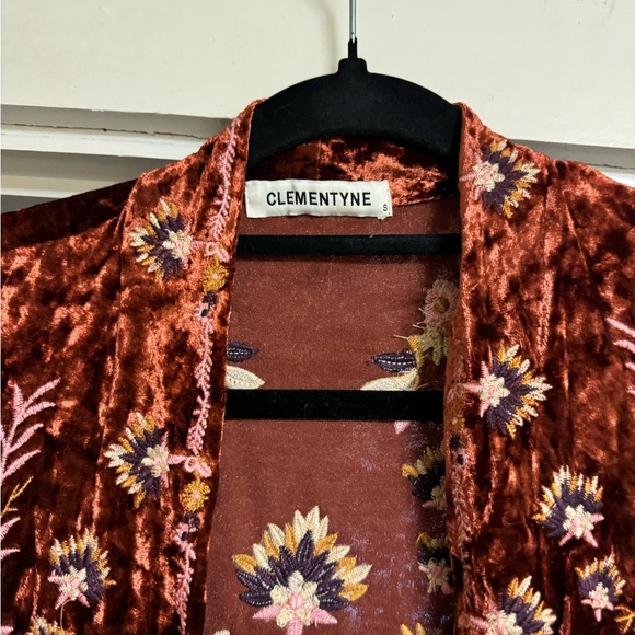 Clementyne Velvet embroidered open jacket - Picture 2 of 6